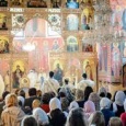    Centrul cultului ortodox este Sfânta Liturghie, pe care Sfântul Dionisie Areopagitul o numeşte „Taina Tainelor”. De aceea, când vrem să luăm parte la Sfânta Liturghie, ne aducem aminte că […]