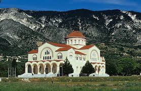   Situată în Valea Omala de pe Insula Kefalonia, Mănăstirea Cuviosului Gherasim este închinată sfântului ce ocrotește întreaga insulă Kefalonia, fiind totodată și cea mai mare mănăstire de maici din […]