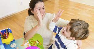     De părinți depinde foarte mult dacă copilul va crește nervos sau neliniștit, dacă moștenirea negativă se va accentua sau nu. Psihologii ne sfătuiesc să respectăm câteva reguli de […]