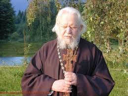   Părintele Teofil Părăian (1929-2009), duhovnic iubit al Mănăstirii Brâncoveanu (Sâmbăta de Sus) din ținutul mirific al Făgărașului, a fost numit „omul bucuriei” și „duhovnicul tinerilor”. Nevăzător cu ochii, avea […]