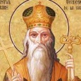      Sfântul Ierarh Teodosie s-a născut în ţinutul Vrancei în prima jumătate a secolului al 17-lea. Datorită vieţii sale duhovniceşti a fost ales stareţ al Mănăstirii Bogdana, pe care […]