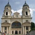 Sfanta Cuvioasa Parascheva de la Iasi este cinstita pe 14 octombrie. Numele de Parascheva, Paraschiva sau Paraschevi, vine de la cuvantul grecesc Παρασκευή care inseamna “Vineri”. In calendarul ortodox intalnim patru sfinte [&hellip;]